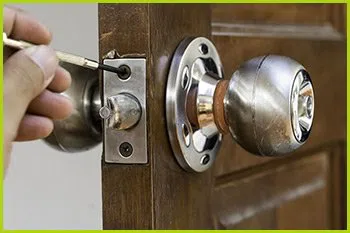 Expert Locksmith Services Pikesville, MD 410-487-9520 - 17-eviction-service